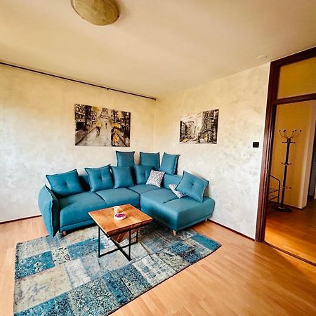 Fly By Suite - Zagreb Airport - 0-24H Self Check In&Out - Parking On Site Velika Gorica Esterno foto